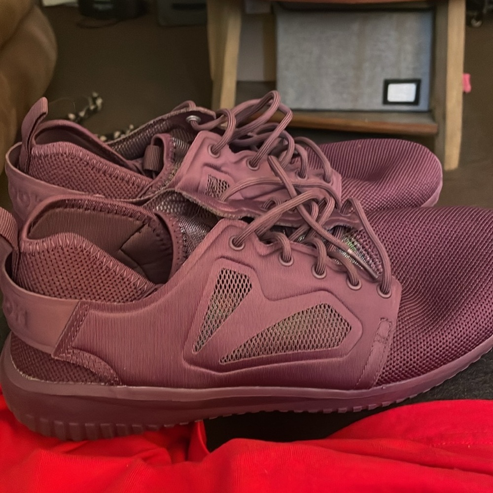 Reebok lightweight sneakers - Picture 2 of 5